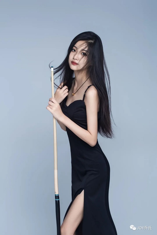 河北省承德市龙珠桌球:50张乔氏金腿,还有美女助教!这谁能淡定?