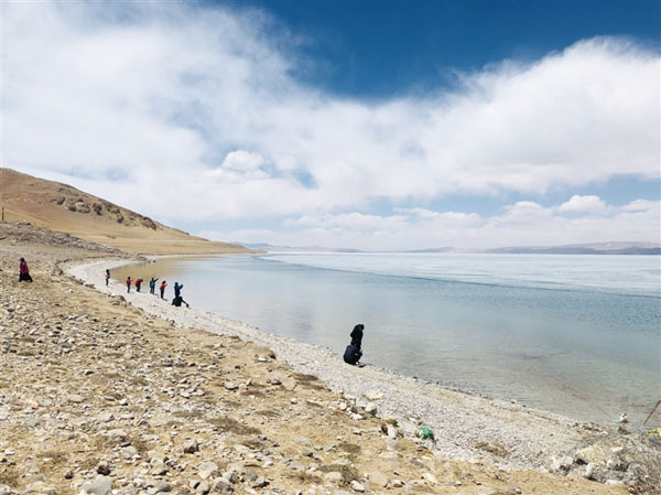 ナムツォは5月中旬に氷が解けて湖を開きます 青海省中国青年旅行社