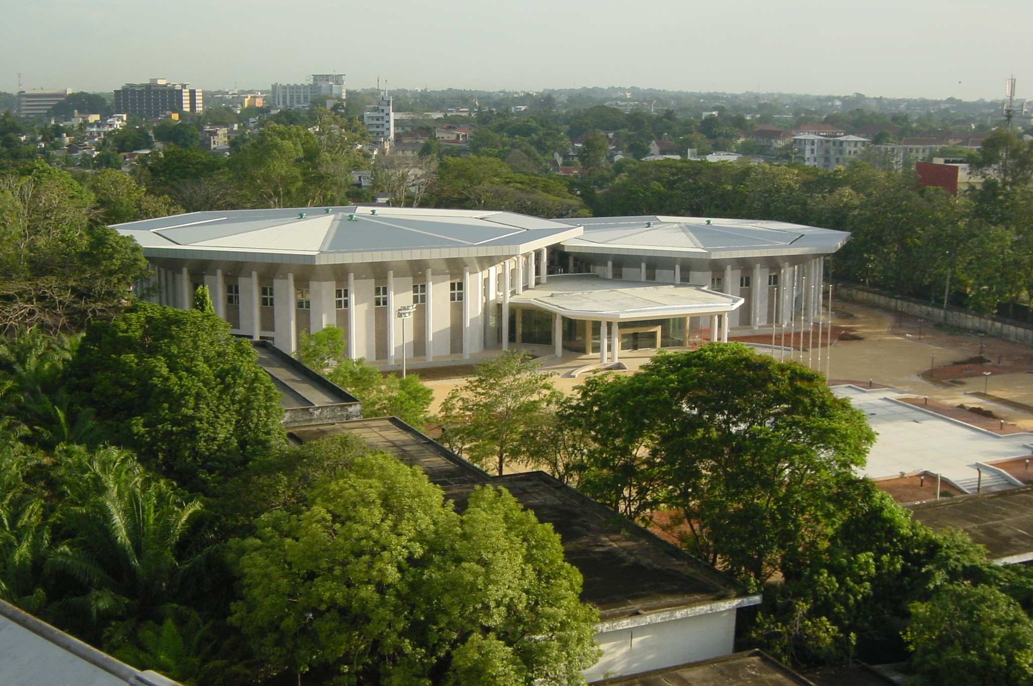 我公司承建的中国政府援助斯里兰卡的班达拉奈克国际展览中心鸟瞰