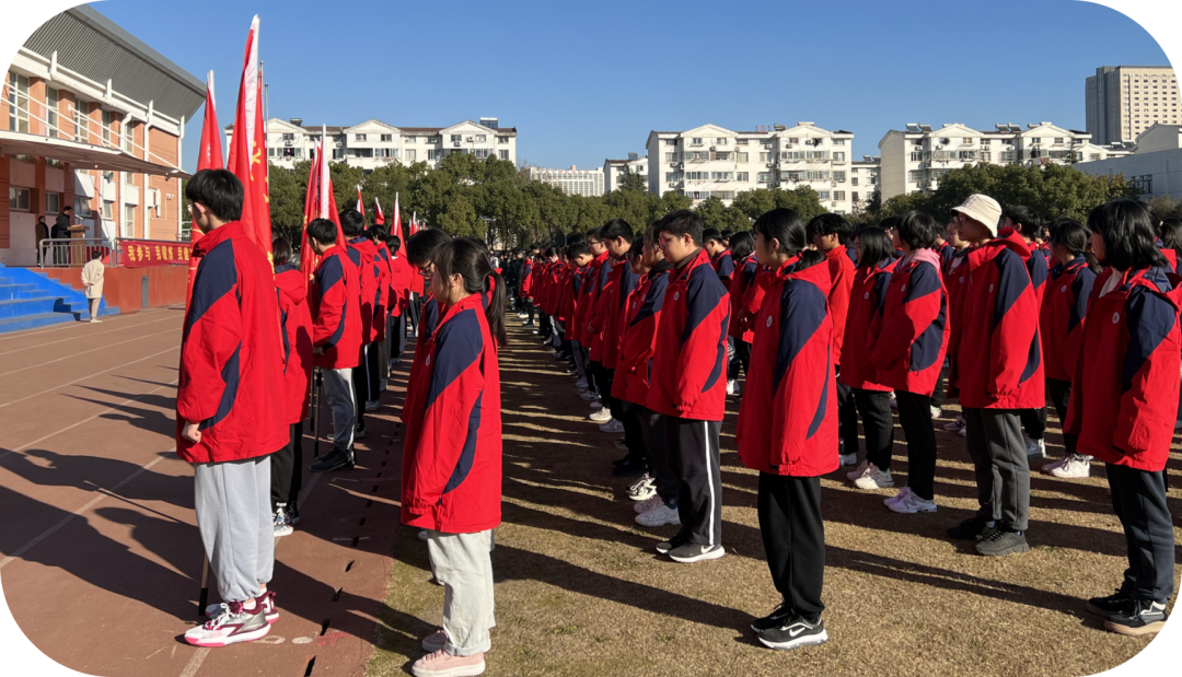 昆山文峰高级中学校长图片