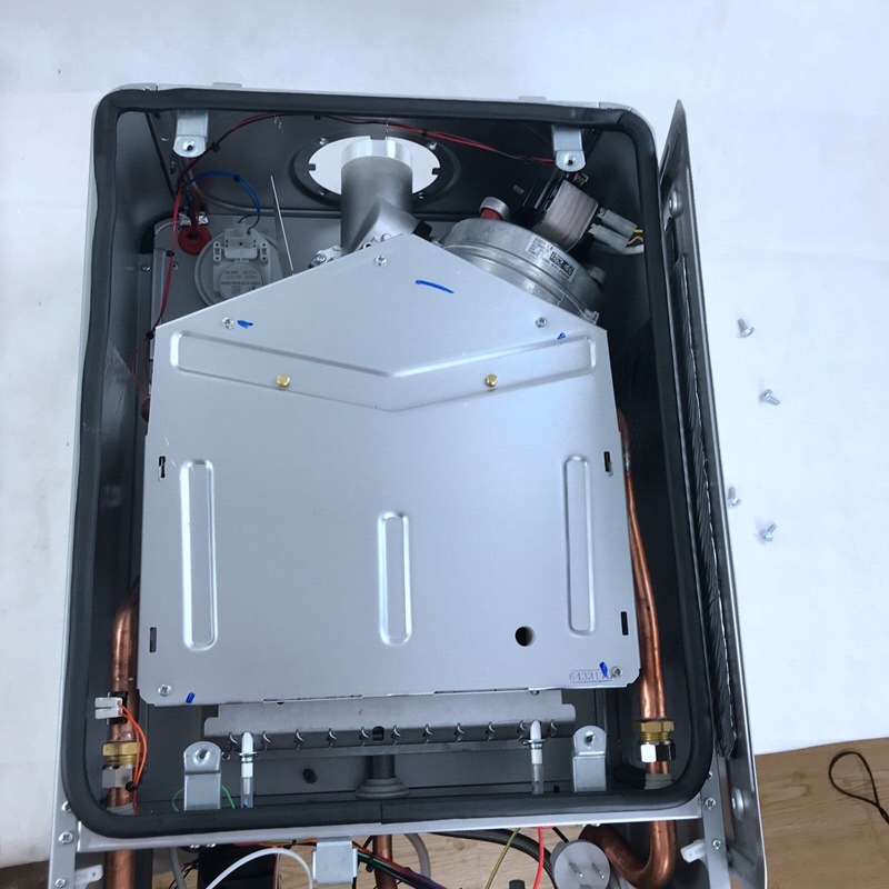 博世采暖两用燃气壁挂炉