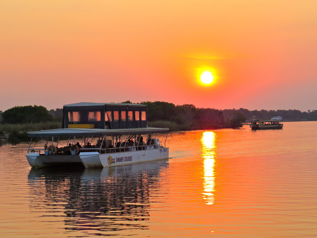 zimbabwe-cruise2-1066x800