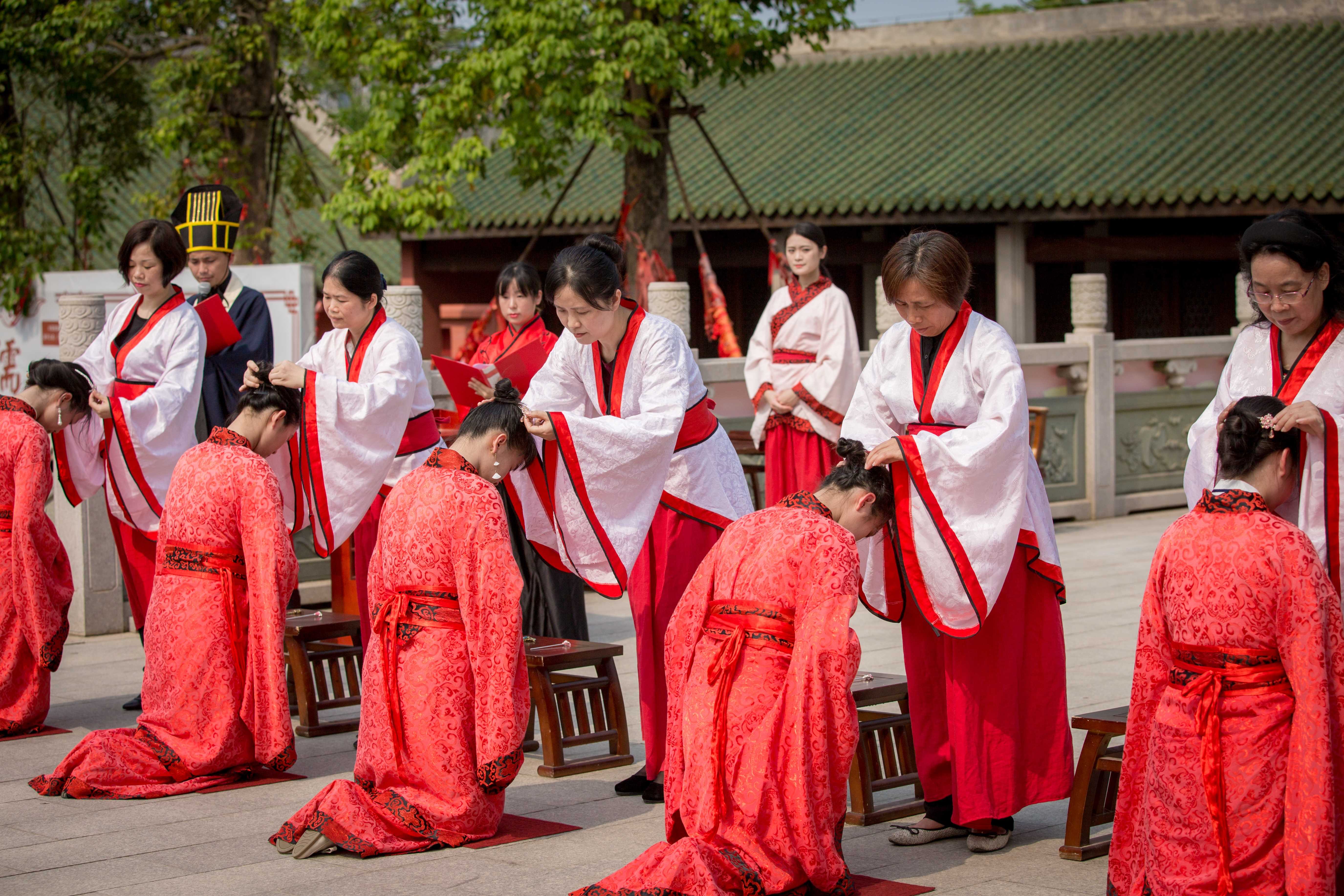 韩国传统礼物传统节礼 库存图片. 图片 包括有 传统, 附注, 标签, 包裹, 几年, 工艺, 丝带, 庆祝 - 265262515