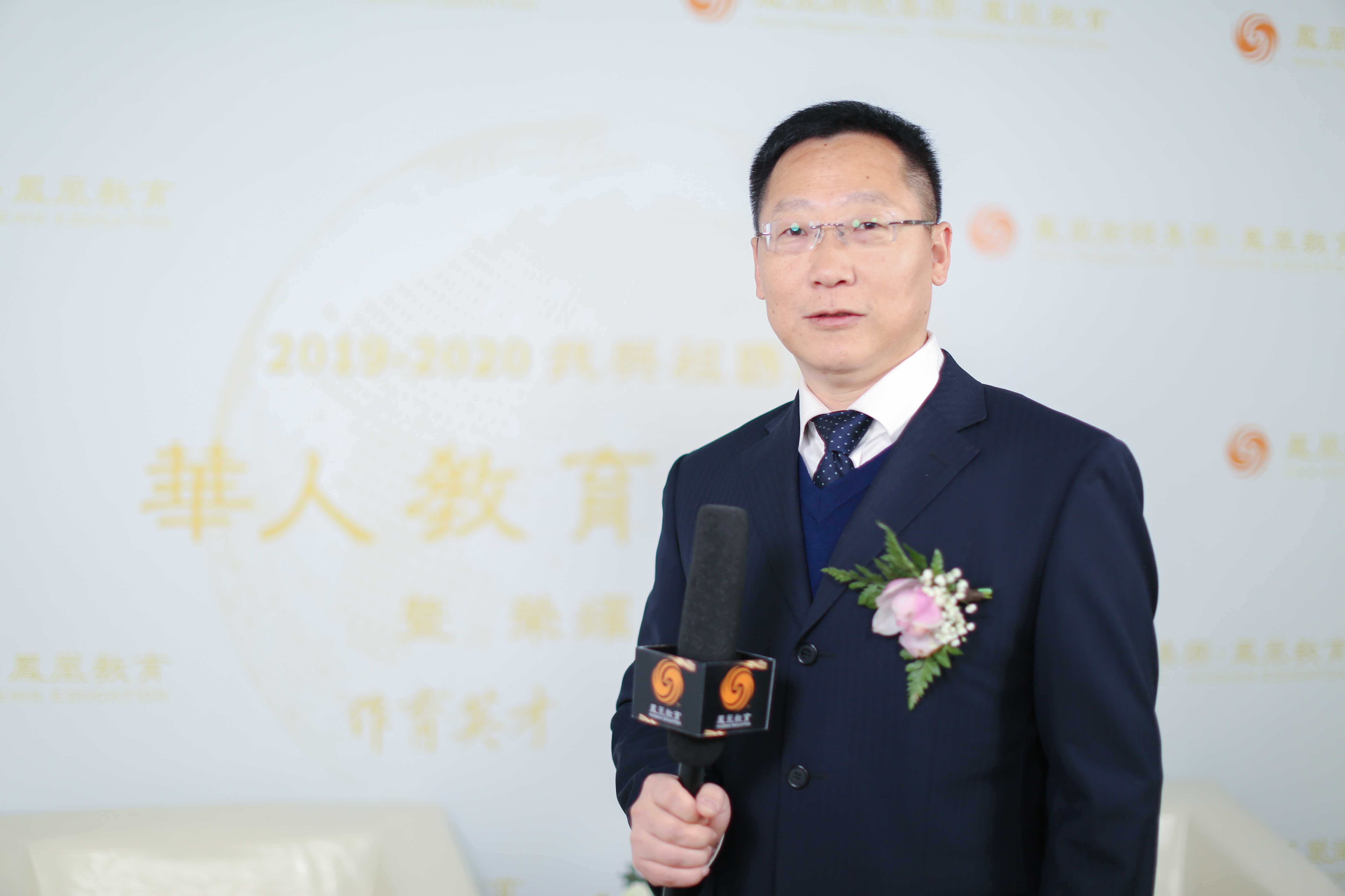 郗会锁