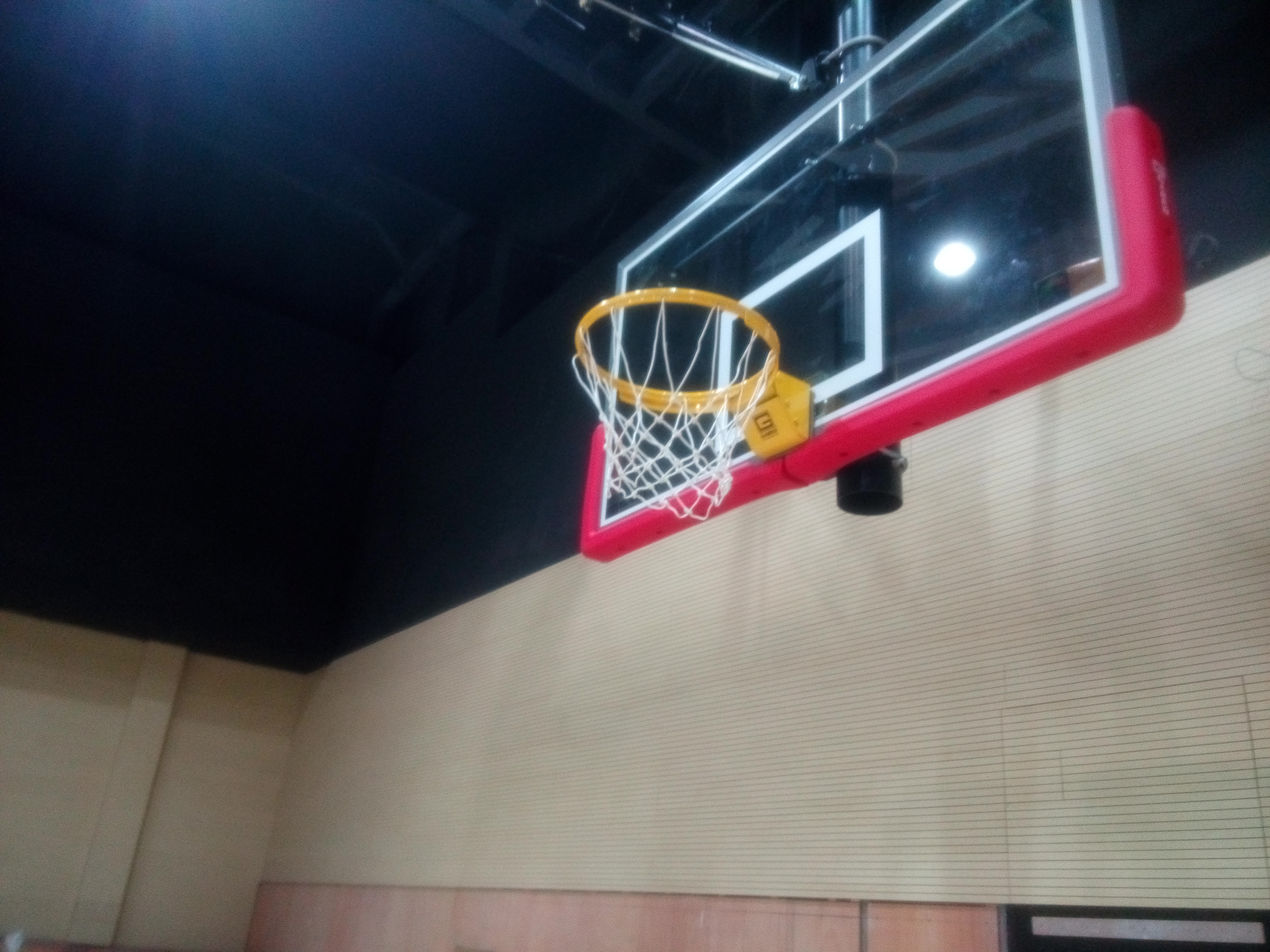 悬空折叠篮球架价格