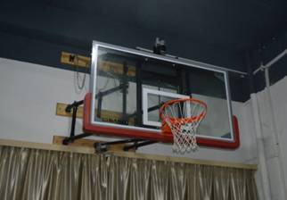 墙面壁挂电动侧翻折叠篮球架