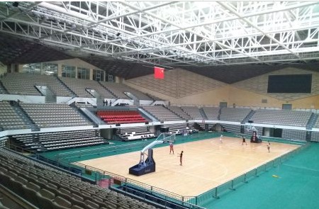 新疆昌吉体育馆，篮球架价格