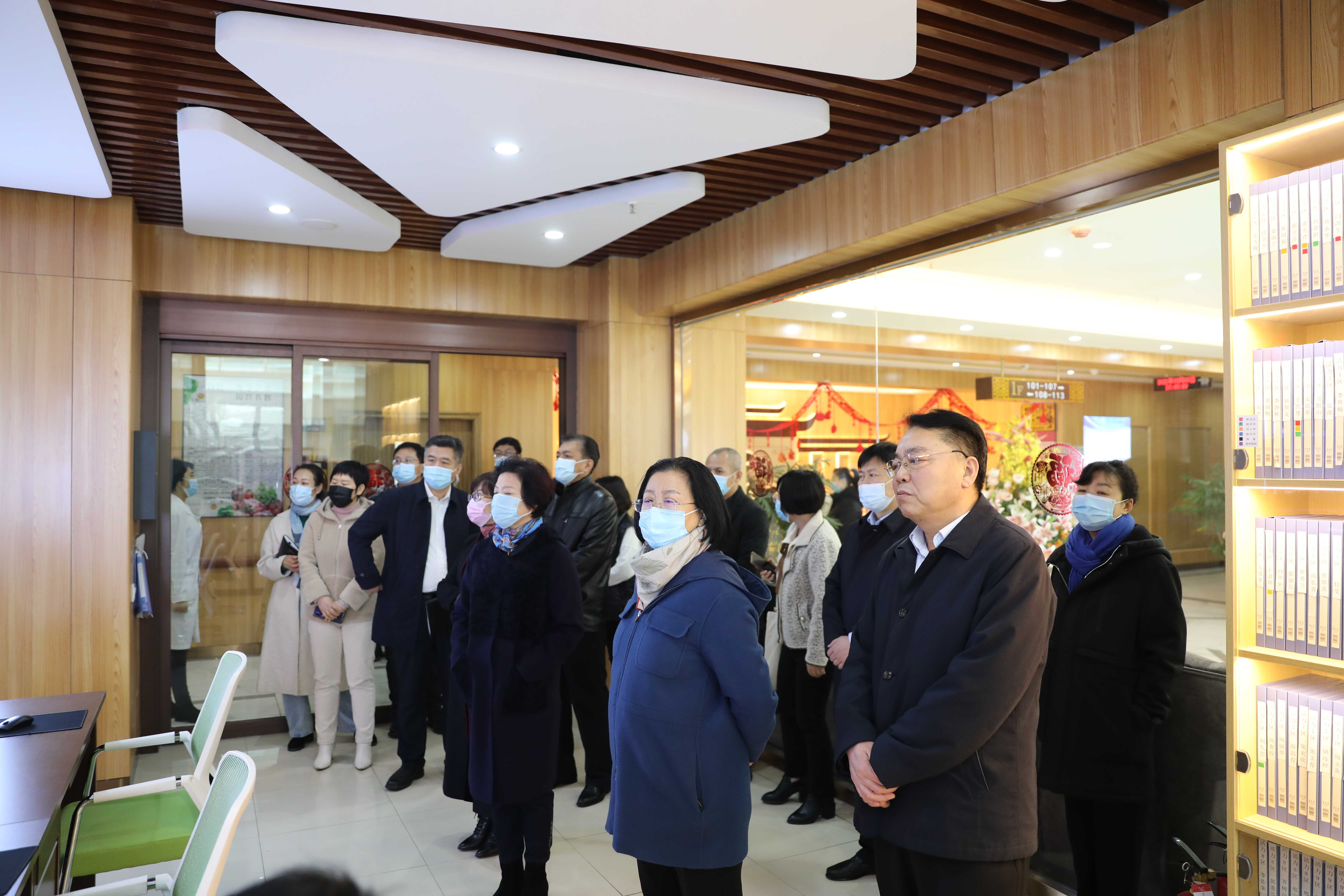 唐山市市委常委宣传部长杨洁一行领导莅临首佳健康城调研考察