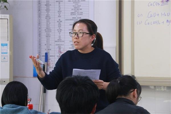 http://s.yun12.cn/ksblzx/images/h32eeqq2lbd20190630162159.jpg