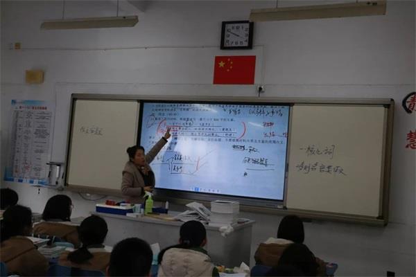 http://s.yun12.cn/ksblzx/images/bb4arkphecv20190630162145.jpg