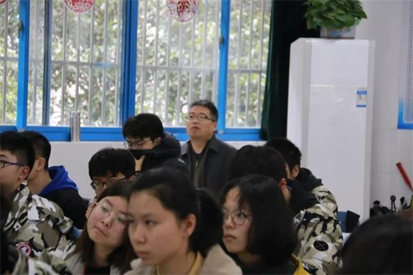 http://s.yun12.cn/ksblzx/images/3f0xhdbqpab20190630162146.jpg