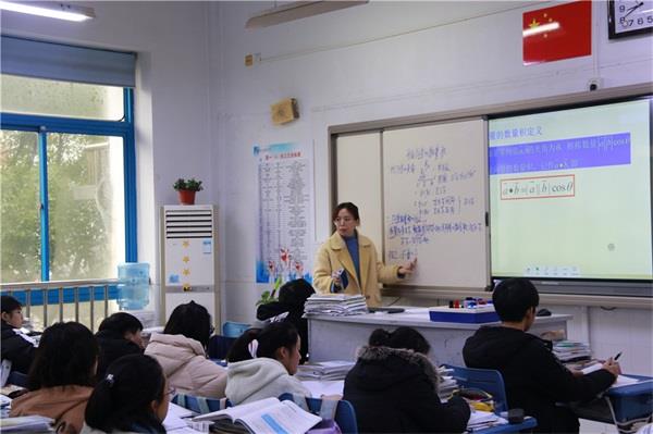 http://s.yun12.cn/ksblzx/images/ockty33sy4s20190630162155.jpg