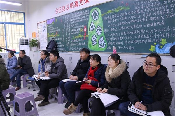 http://s.yun12.cn/ksblzx/images/rqnijg3v4lu20190630162155.jpg