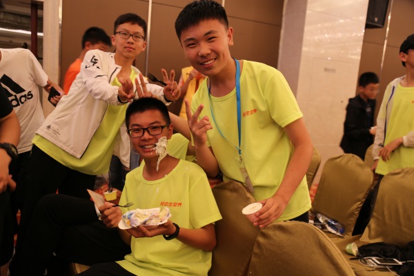 28.共享生日的喜悦