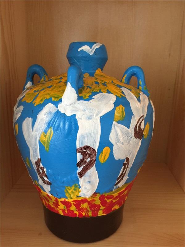 青年教师技能大赛作品展酒罐涂鸦