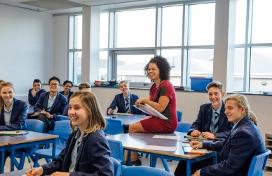 孩子留学需要什么条件?怎样申请去西班牙留学呢
