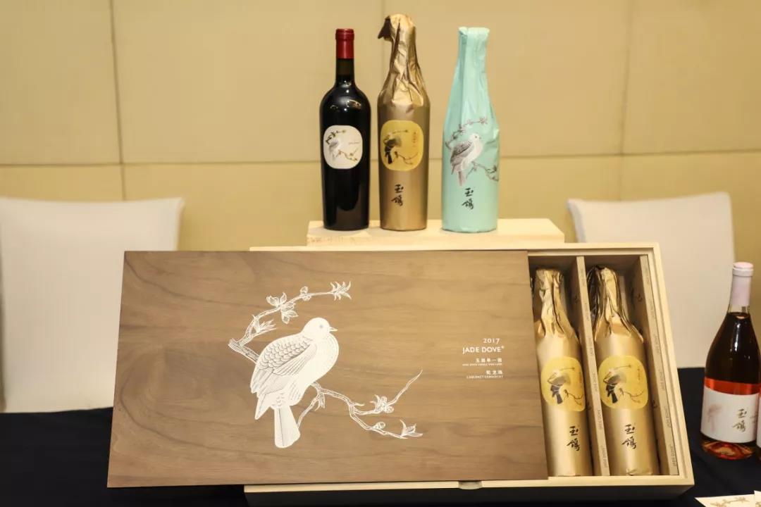 长脸了！外国武官们都夸中国葡萄酒非常棒！-6