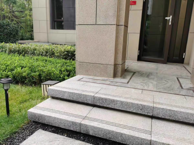 侯马市谭老板芝麻灰台阶石铺装效果