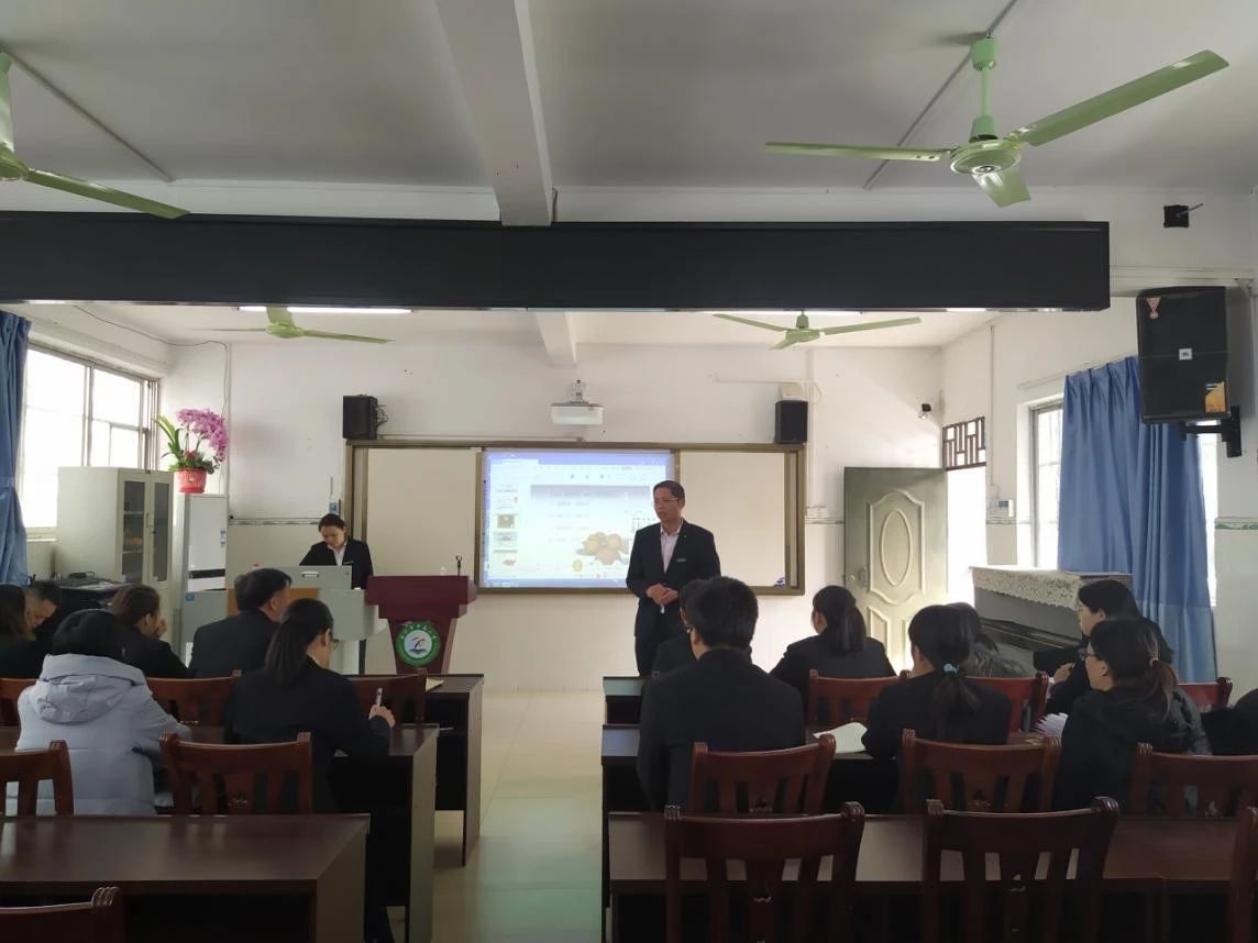 共升教育南宁中南小学引入智慧课堂实践教育均衡