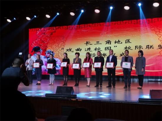 http://s.yun12.cn/ksqdxxx/images/ou4hwhnb2c020190920101032.jpg