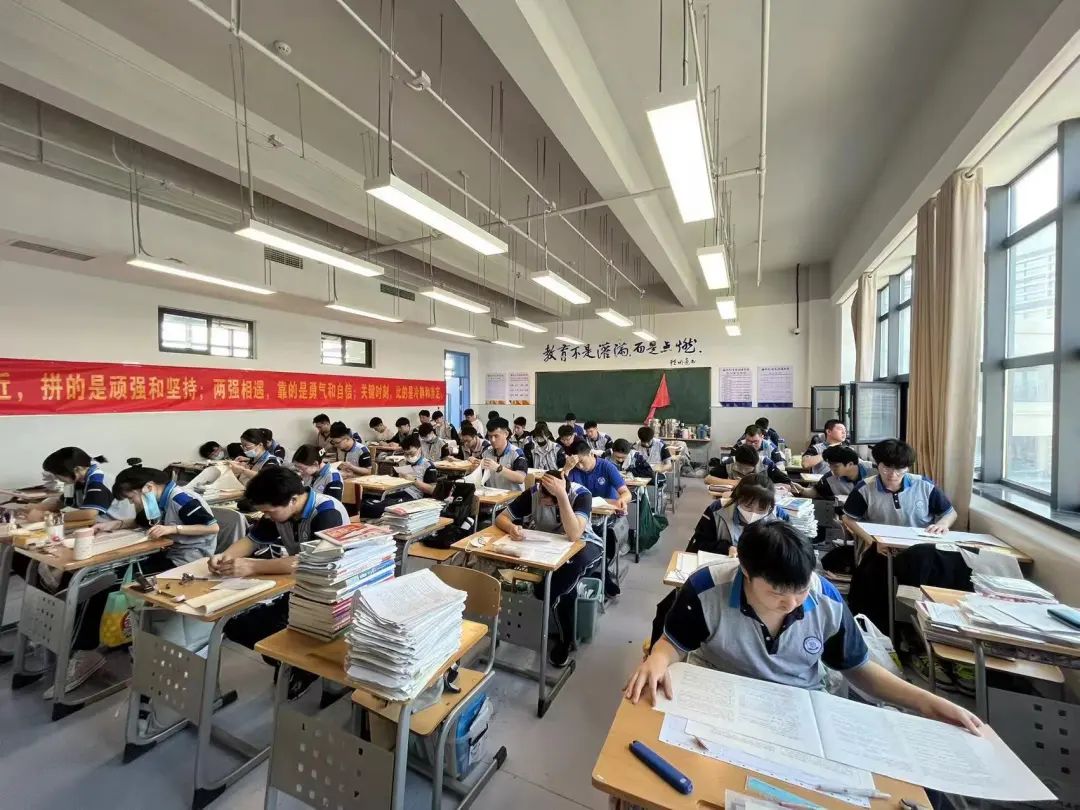 2020年招生简章-招生信息-湛江理工职业学校