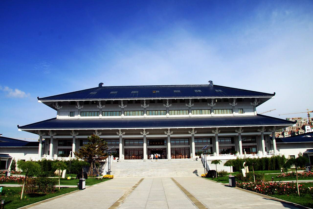 35.赤峰市博物馆
