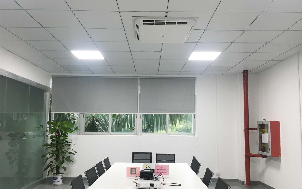 敞开式办公场所项目-深圳某公司会议室吸顶式空气环境机