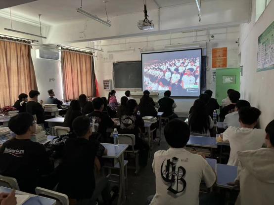 E:\照片资料\第六期大国工匠进校园活动照片\廊坊市食品工程学校（4）.jpg