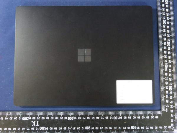 Surface Laptop 4 和 Surface Pro 8 通过韩国认证，外观无变化