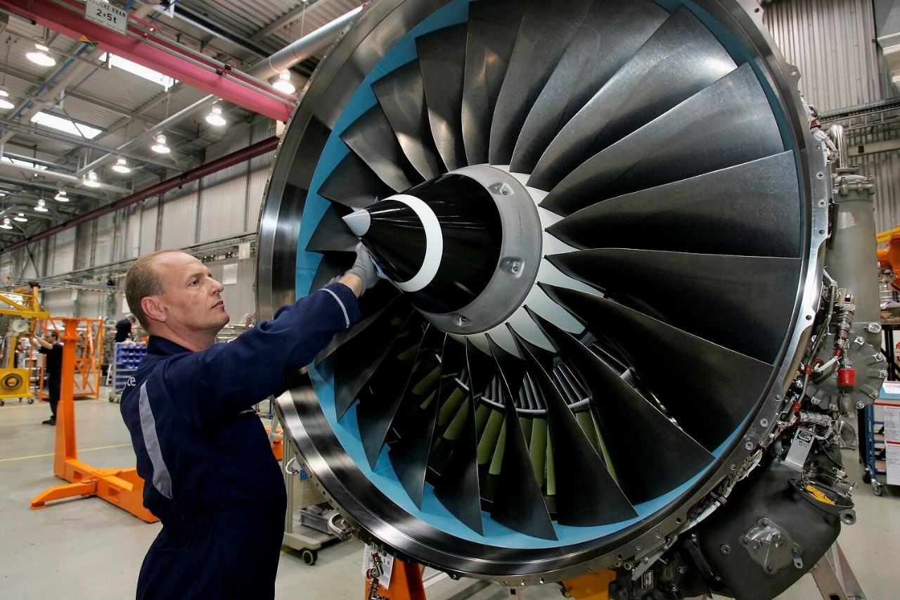 燃气涡轮发动机用于为飞机,船只和发电机提供动力.