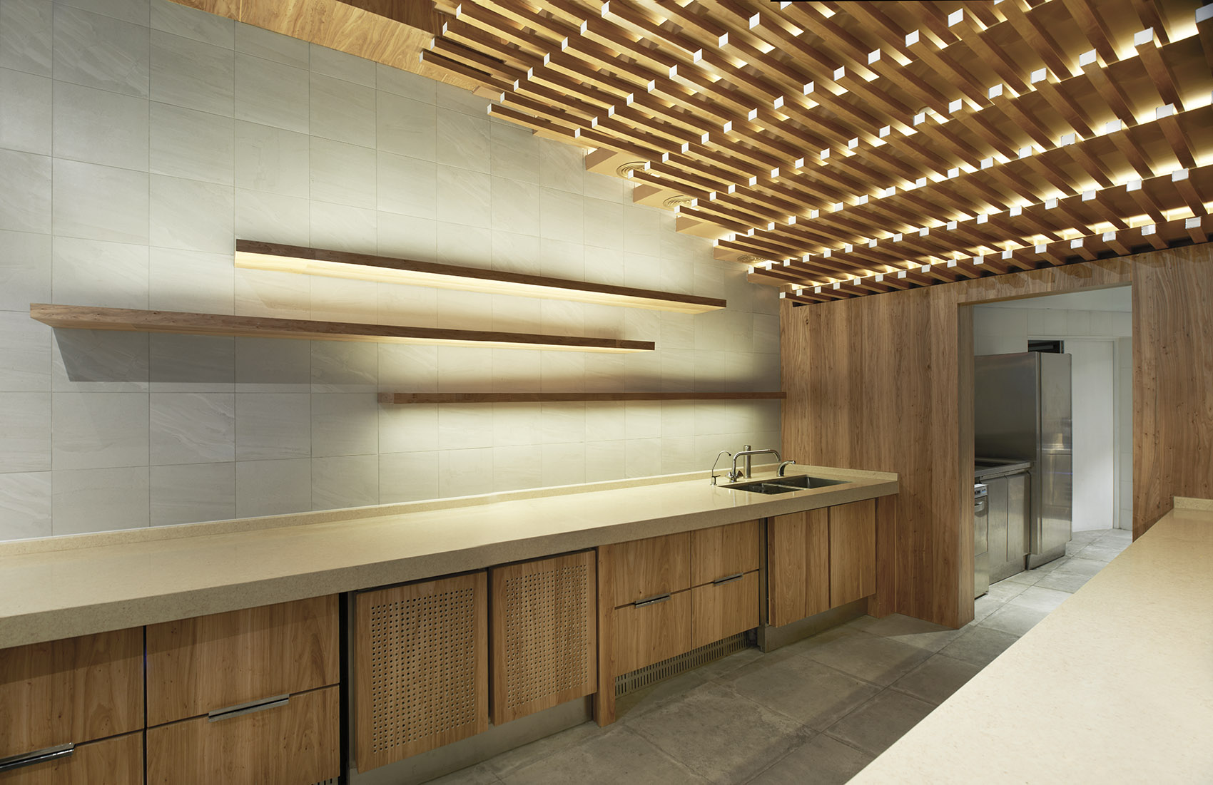 银饭屋-7-kitchen1_ginshariya_tsutsumi-associates
