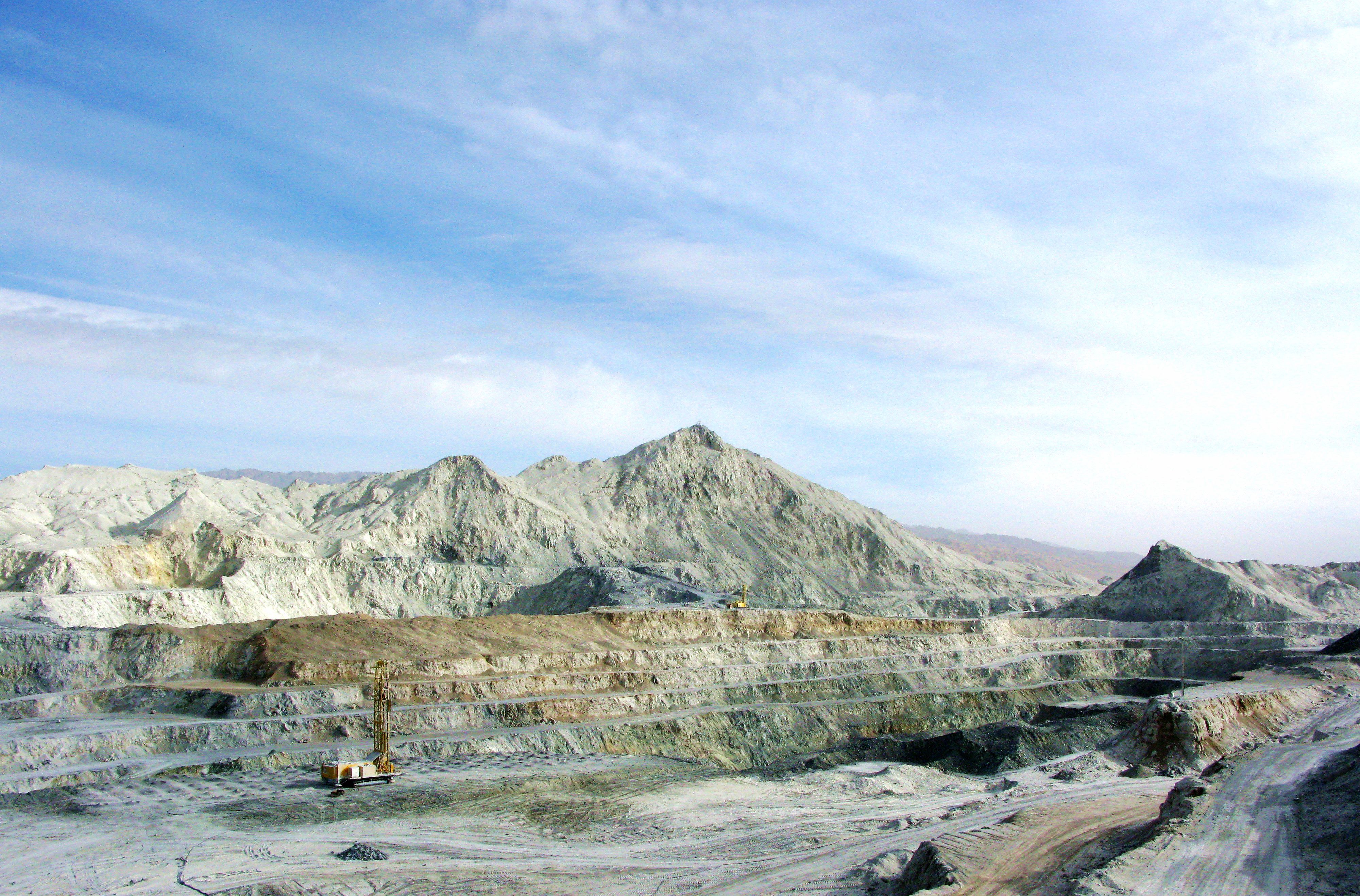 20.2009年的矿山采场