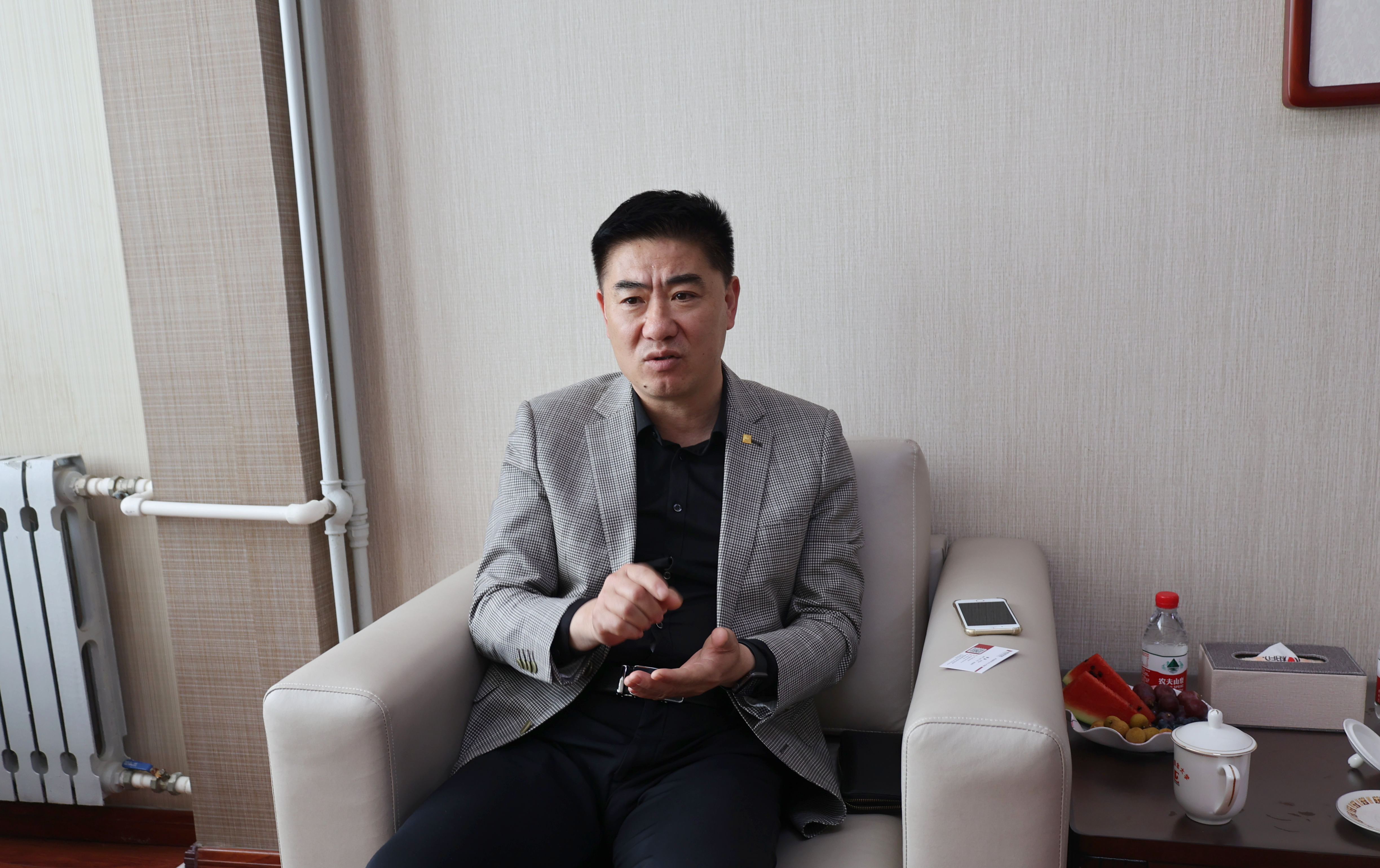 毕宏伟对《培训》杂志一行的到访表示欢迎,并简要介绍了山金大学的