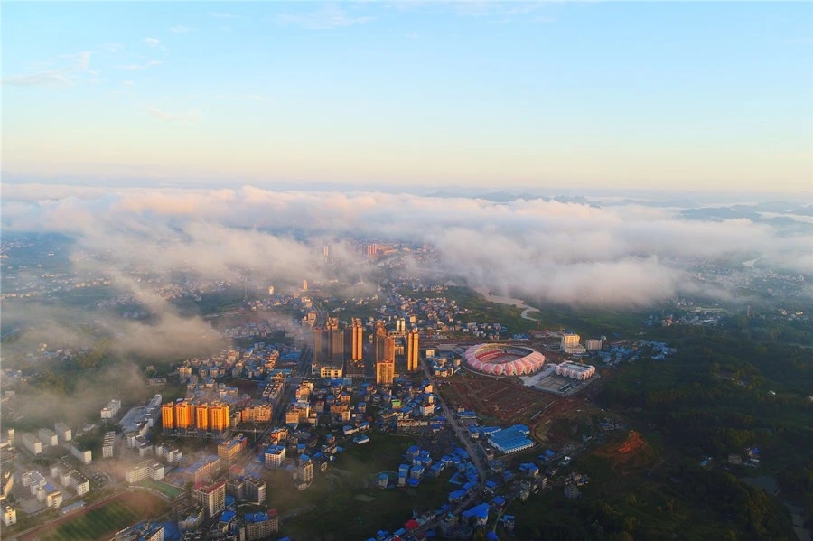 多彩龙山