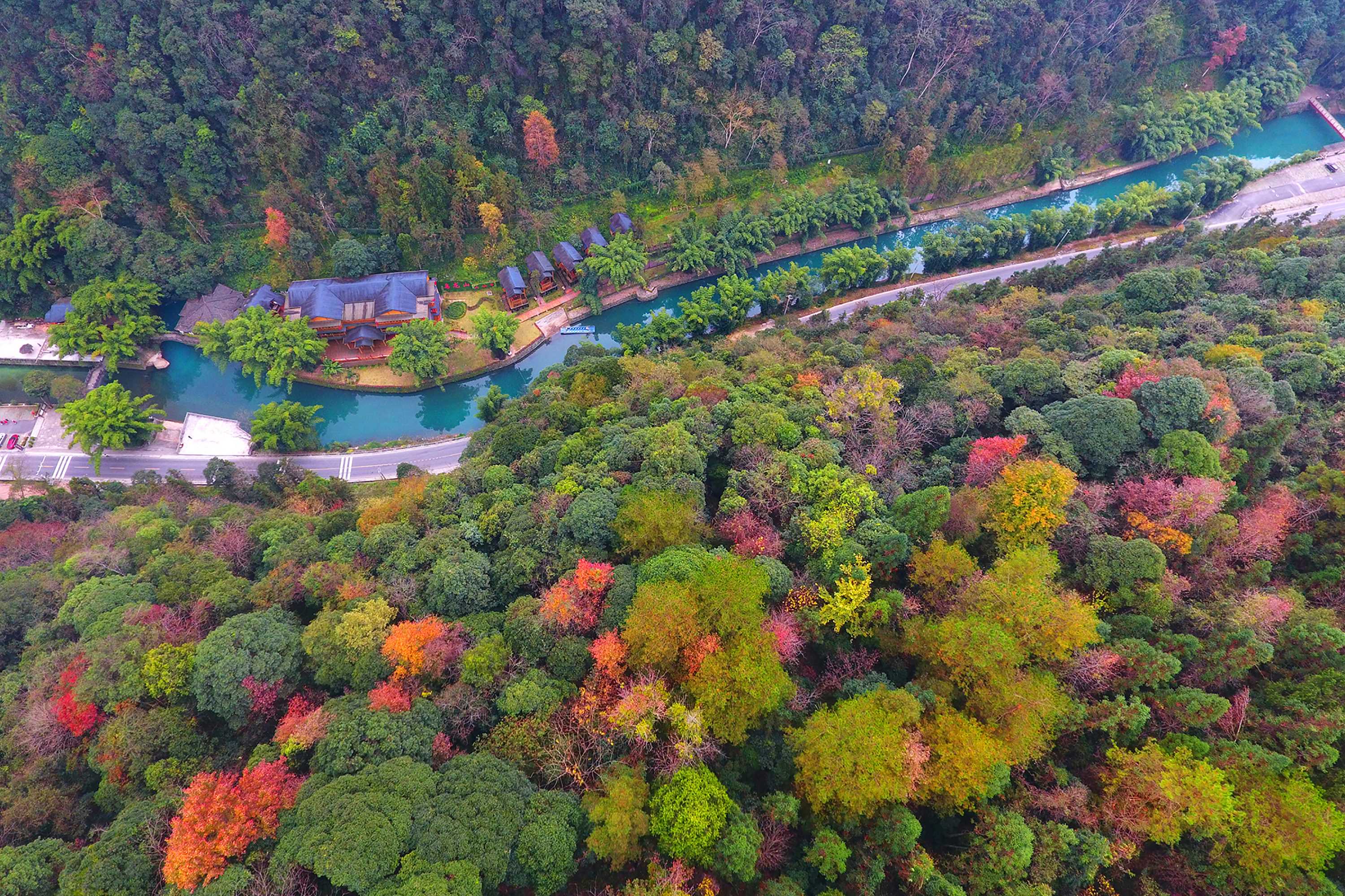 乌龙山大峡谷