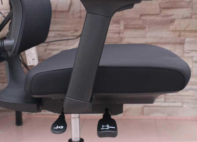 几百元能买到什么电脑椅？达宝利DY101人体工学椅开箱-20200311_180642_071