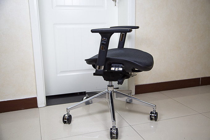 就喜欢这样的定制化腰部支撑—达宝利人体工学办公椅晒单-20200313_181532_017