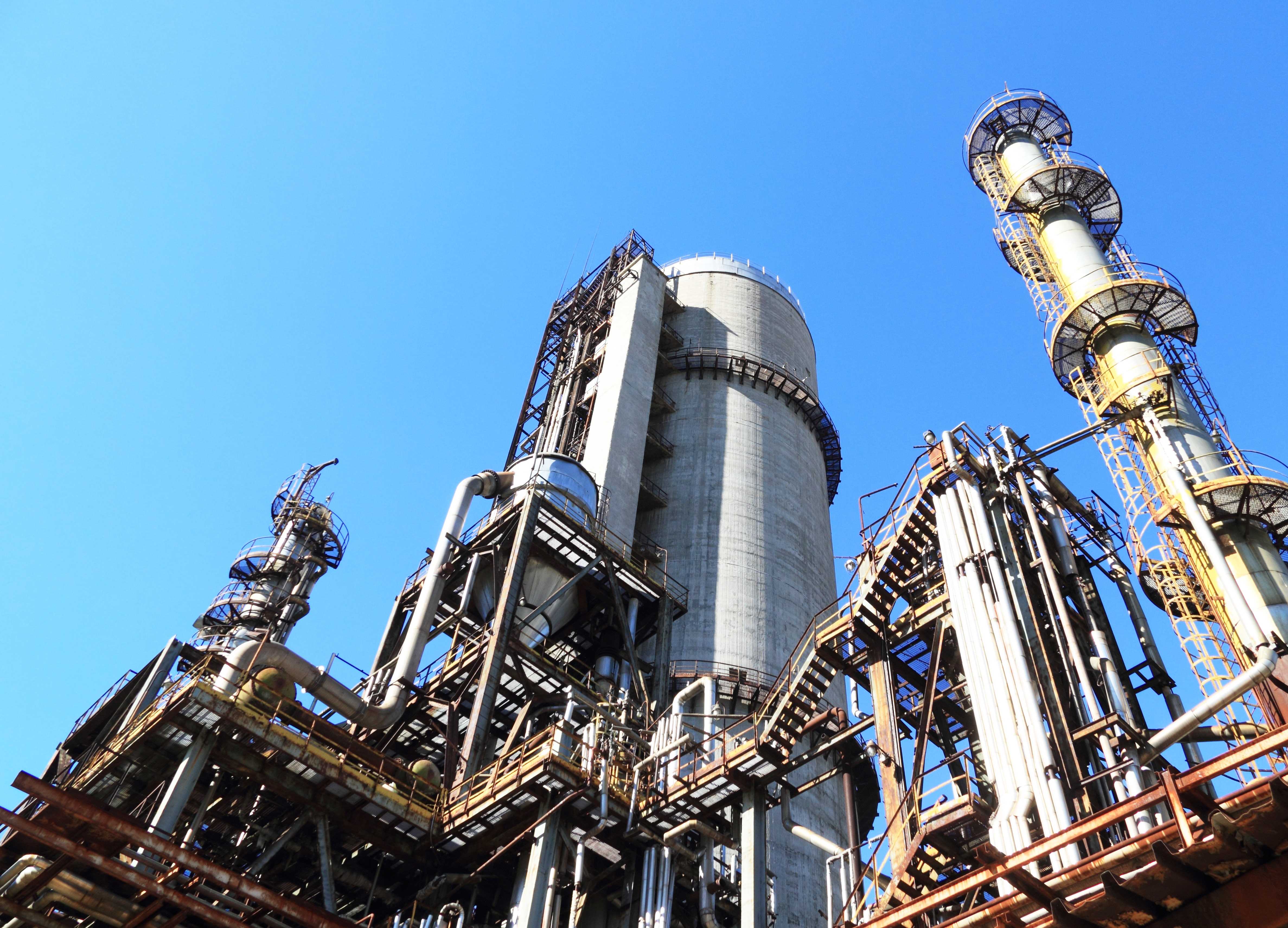 view-of-factory-against-blue-sky-257700-副本