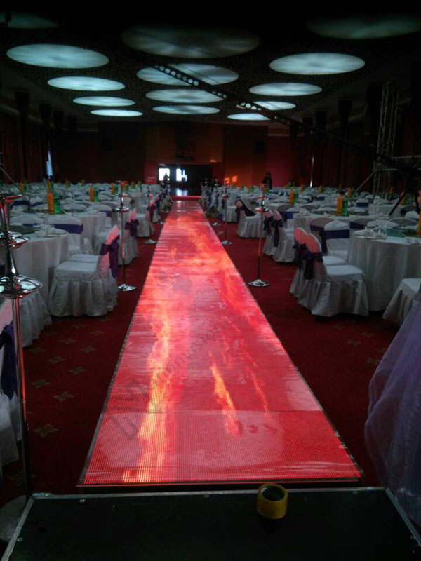P8.928 outdoor HD LED floor screen in Russia