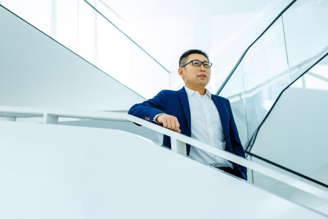 协会执行会长王强新力集团助理总裁