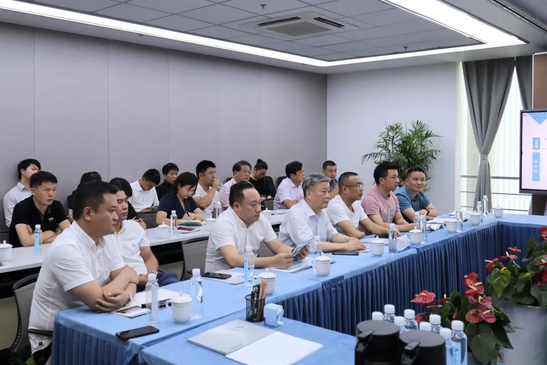 江苏省湖南邵阳商会唐元林会长一行到访南航苏州研究院合作交流-南京