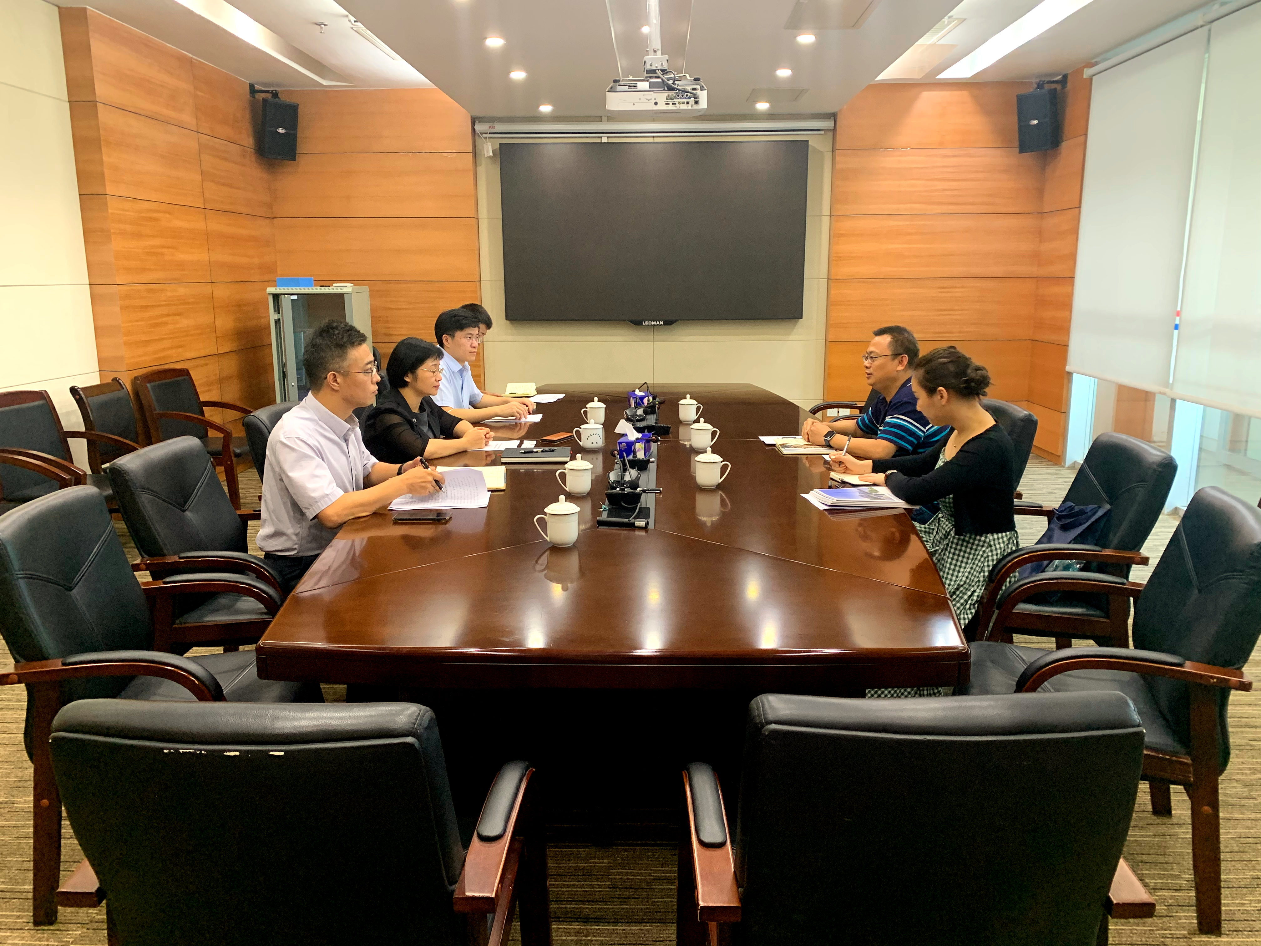 中检集团广东公司惠州分公司一行拜访仲恺高新区管委会