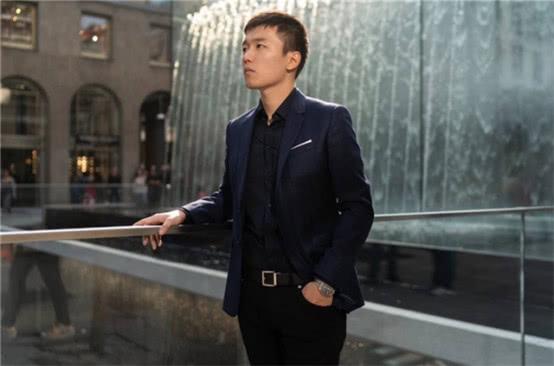 苏宁太子女友曝光系执掌千亿集团美女富四代网友章泽天输了