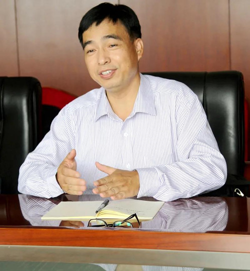 北海市委统战部副部长,市工商联党组书记刘永康.