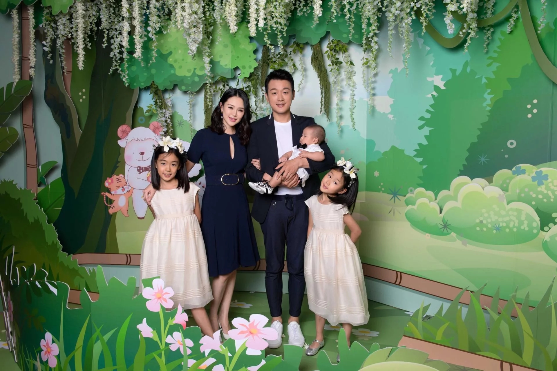 张艺谋被曝光超生后足足罚了748万