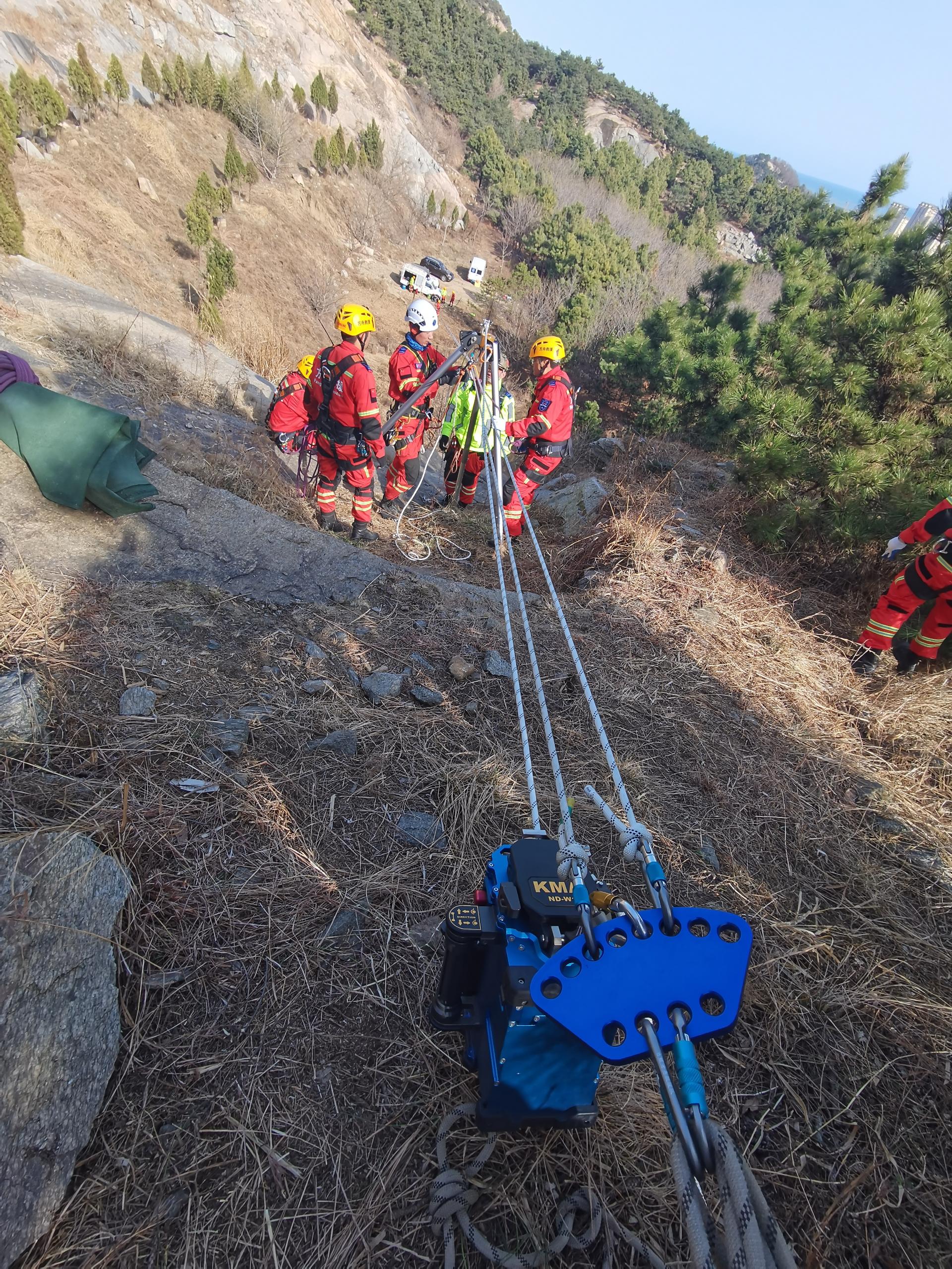 大型山岳救援实战演练!