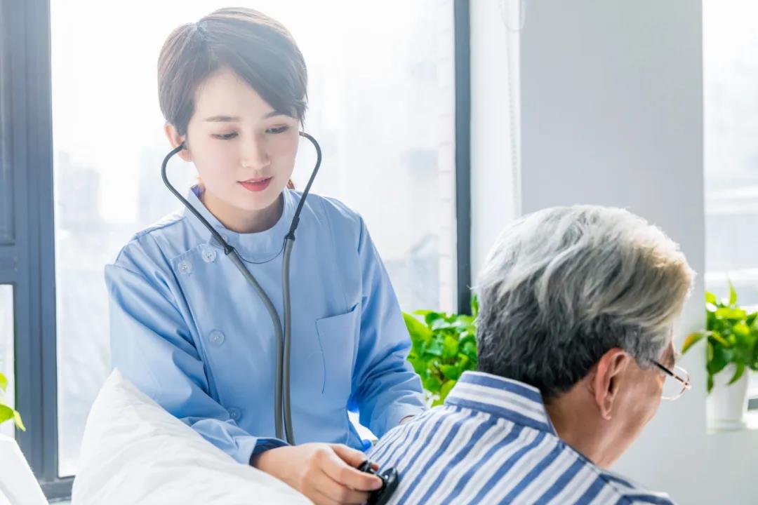 老人护理常见五大意外及预防