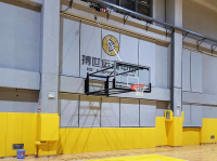 壁挂折叠式篮球架