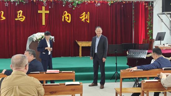 调研组在南宁市武鸣区城厢基督教堂调研，了解“五进”活动情况