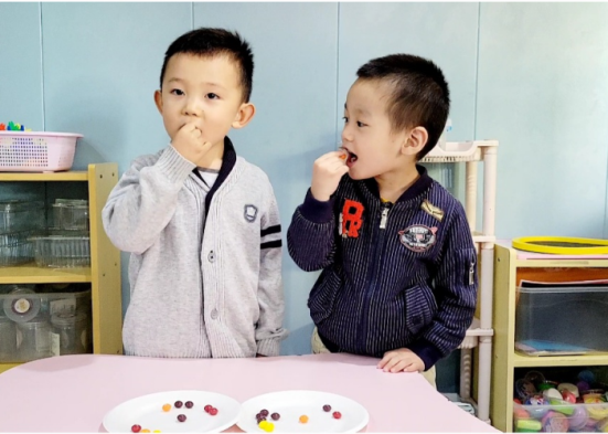 G:\飞鸟班生成课程新闻稿\飞鸟班生成课程活动照片\截图\吃定彩虹\吃定彩虹1.png吃定彩虹1